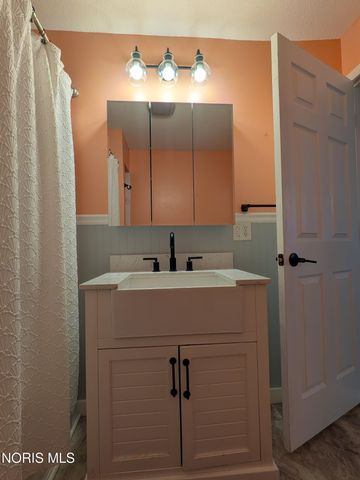 29024 Ayersville Pleasant Bend Road, Defiance, OH 43512