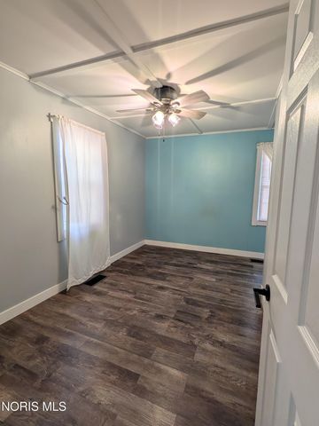 29024 Ayersville Pleasant Bend Road, Defiance, OH 43512