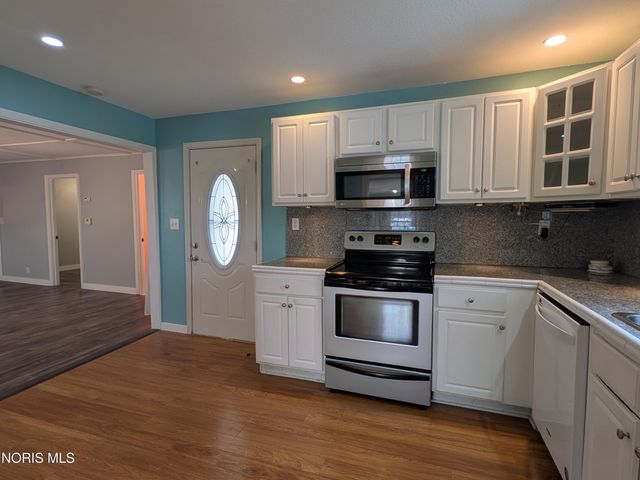 29024 Ayersville Pleasant Bend Road, Defiance, OH 43512