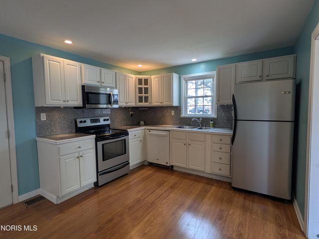 29024 Ayersville Pleasant Bend Road, Defiance, OH 43512