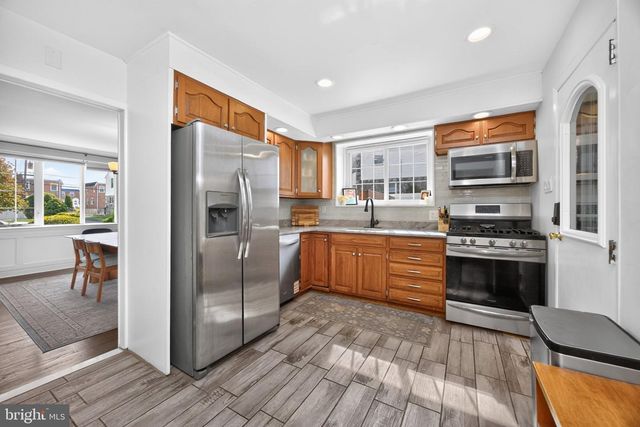 924 PENN AVE, Drexel Hill, PA 19026