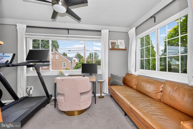 924 PENN AVE, Drexel Hill, PA 19026