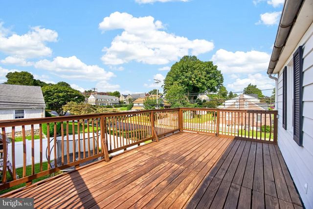 924 PENN AVE, Drexel Hill, PA 19026