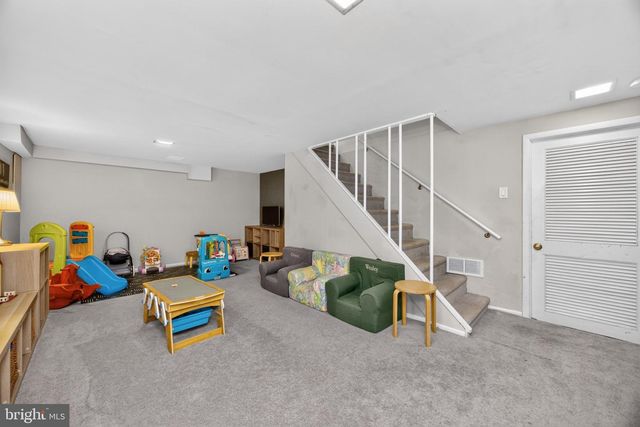 924 PENN AVE, Drexel Hill, PA 19026