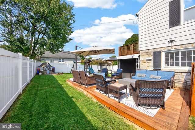 924 PENN AVE, Drexel Hill, PA 19026