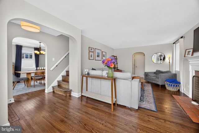 924 PENN AVE, Drexel Hill, PA 19026