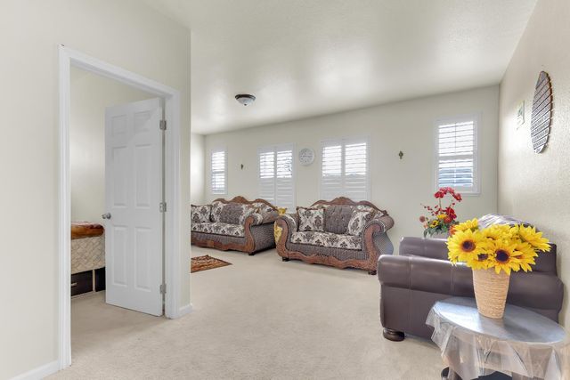 1317 Mill Way, Stockton, CA 95209