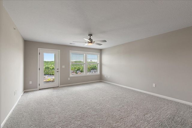 528 Station Drive, 39-102, Ludlow, KY 41016