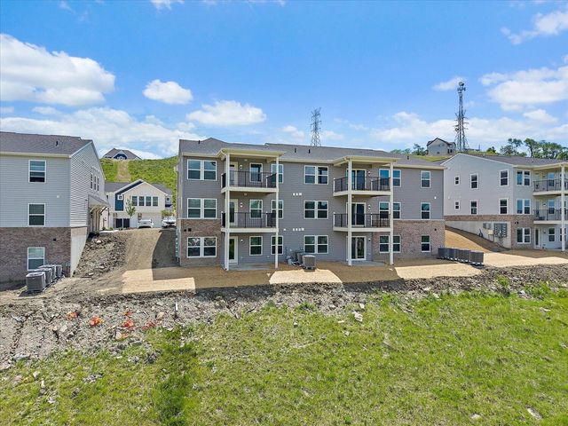 528 Station Drive, 39-102, Ludlow, KY 41016