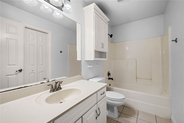 4399 Essex Cove, Springdale, AR 72762