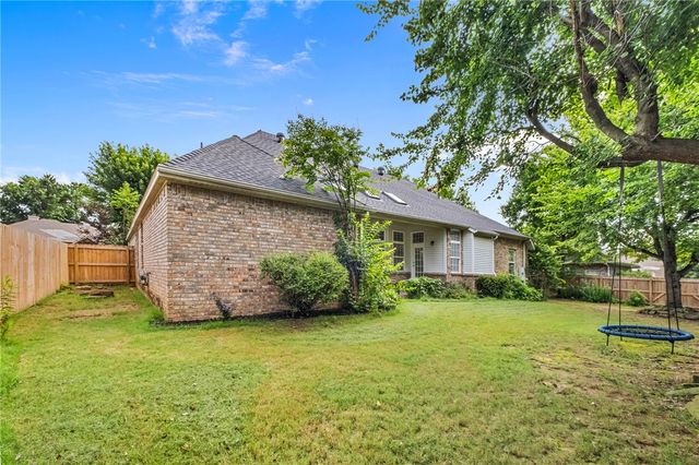4399 Essex Cove, Springdale, AR 72762