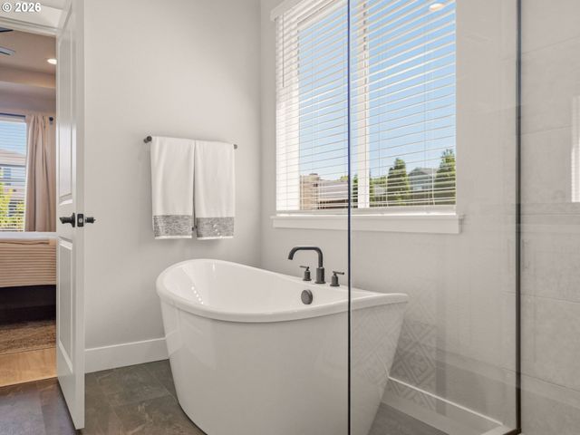 8842 N 3RD Cir, Ridgefield, WA 98642