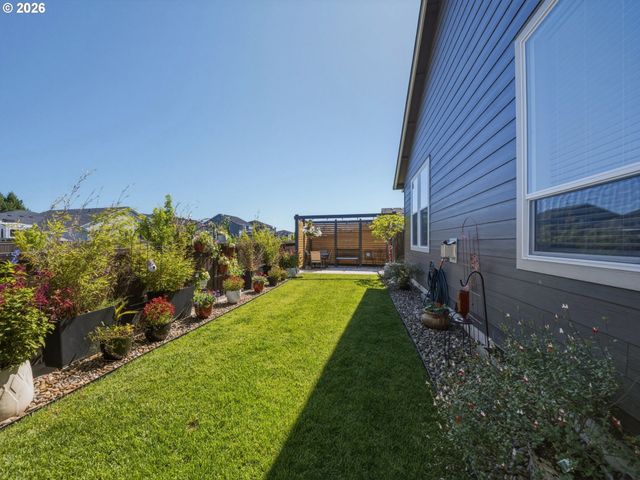 8842 N 3RD Cir, Ridgefield, WA 98642
