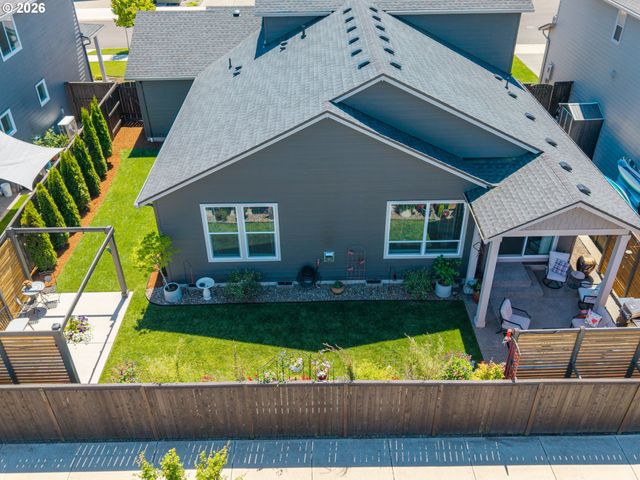 8842 N 3RD Cir, Ridgefield, WA 98642