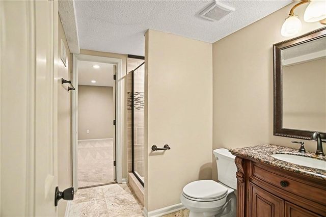 1005 Blueberry Lane, Liberty, MO 64068