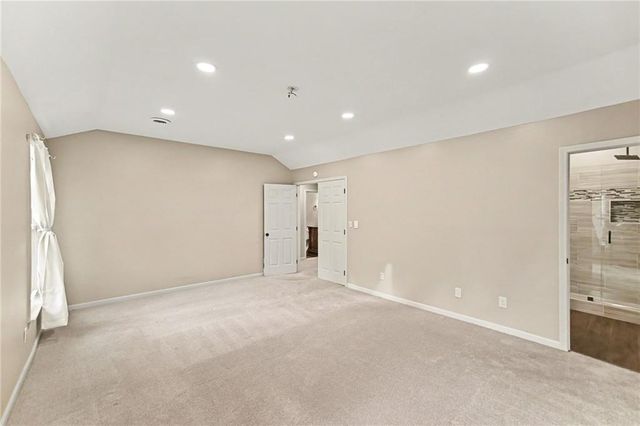 1005 Blueberry Lane, Liberty, MO 64068