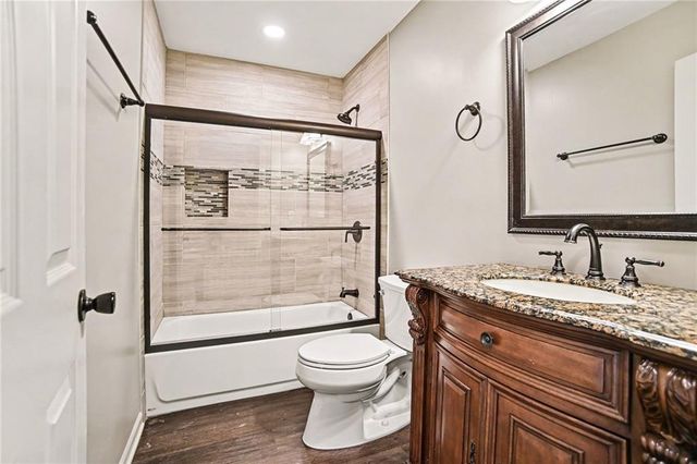 1005 Blueberry Lane, Liberty, MO 64068