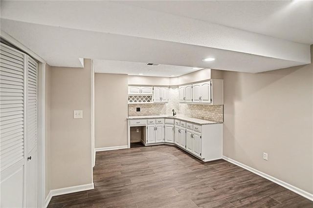 1005 Blueberry Lane, Liberty, MO 64068