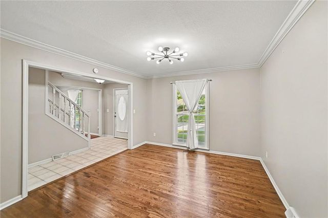 1005 Blueberry Lane, Liberty, MO 64068