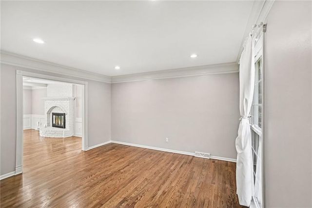 1005 Blueberry Lane, Liberty, MO 64068
