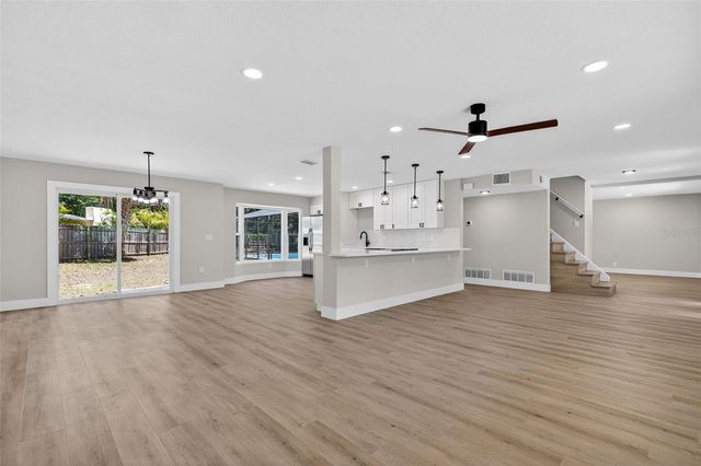 2207 HENNESEN DRIVE, Clearwater, FL 33764