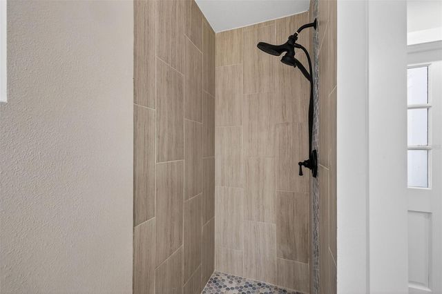 2207 HENNESEN DRIVE, Clearwater, FL 33764
