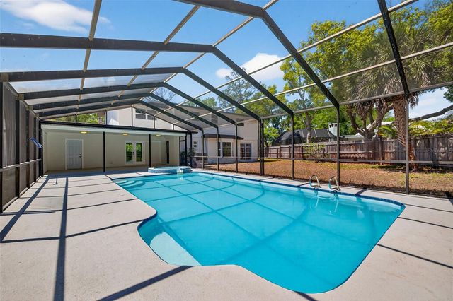 2207 HENNESEN DRIVE, Clearwater, FL 33764