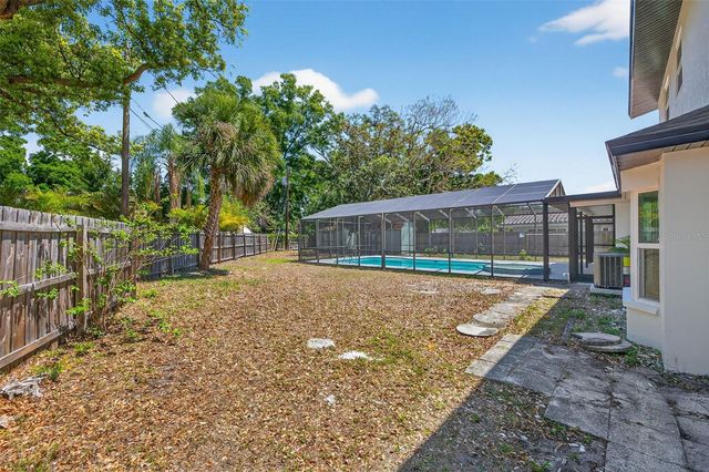 2207 HENNESEN DRIVE, Clearwater, FL 33764