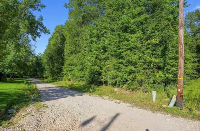1169 Hidden Valley Road, Livingston, TX 77351