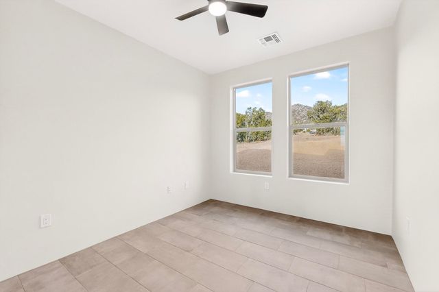 20 W Longview, Santa Fe, NM 87505