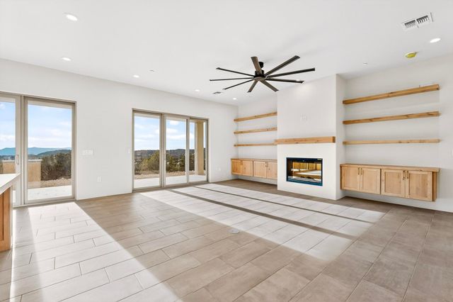 20 W Longview, Santa Fe, NM 87505