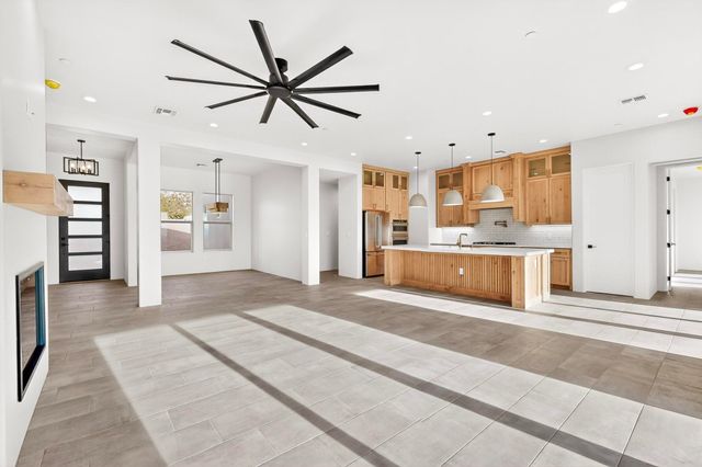 20 W Longview, Santa Fe, NM 87505