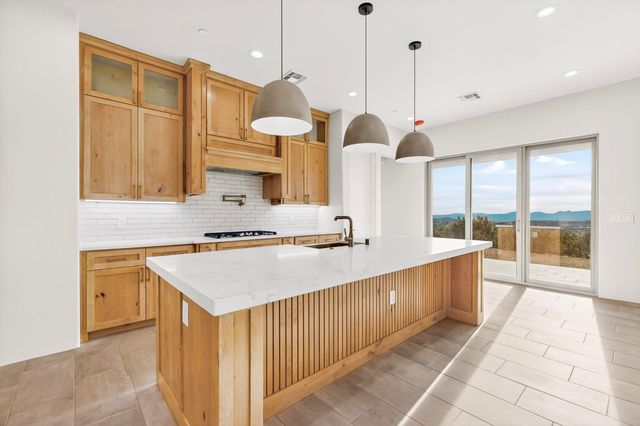 20 W Longview, Santa Fe, NM 87505