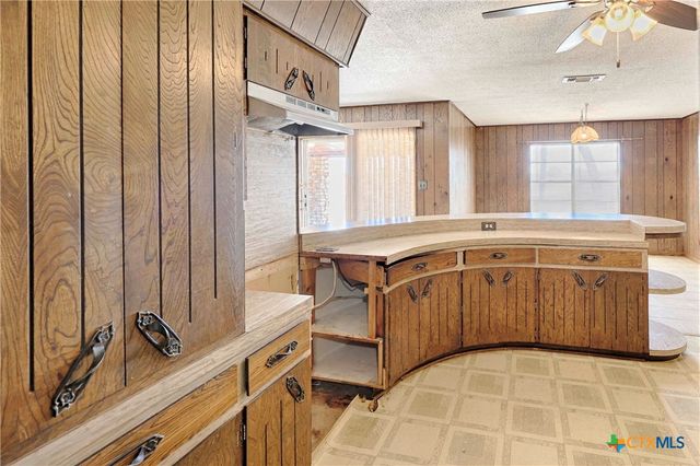 395 State Highway 304, Gonzales, TX 78629