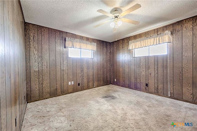 395 State Highway 304, Gonzales, TX 78629