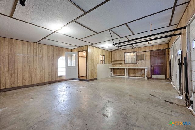 395 State Highway 304, Gonzales, TX 78629