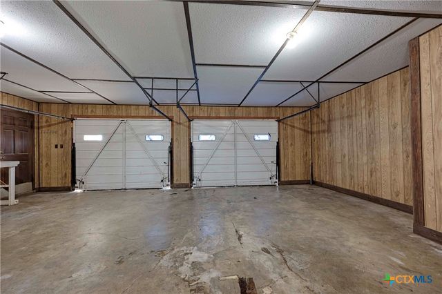 395 State Highway 304, Gonzales, TX 78629