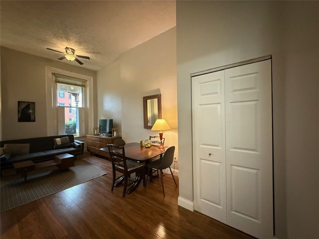 1203 W North Ave 101, Manchester, PA 15233