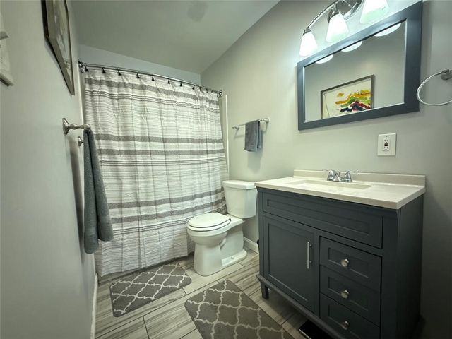 1203 W North Ave 101, Manchester, PA 15233