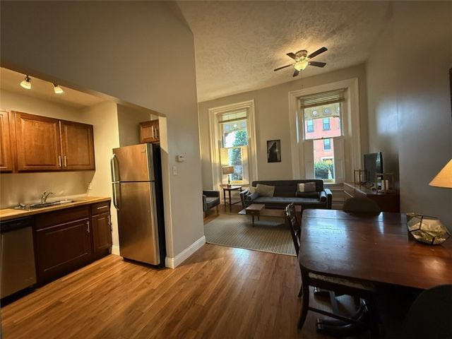 1203 W North Ave 101, Manchester, PA 15233