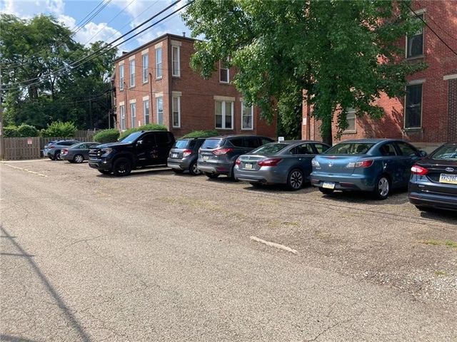 1203 W North Ave 101, Manchester, PA 15233