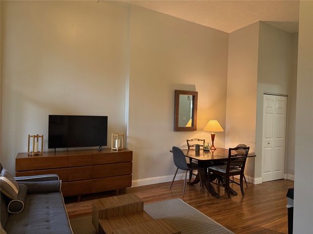 1203 W North Ave 101, Manchester, PA 15233