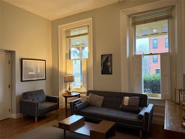 1203 W North Ave 101, Manchester, PA 15233