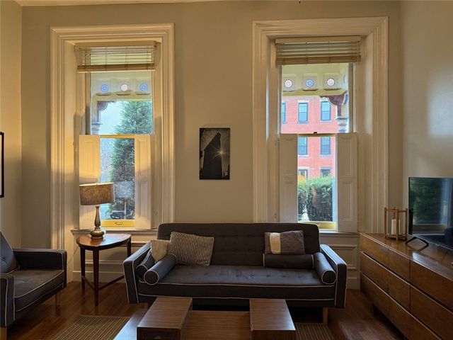 1203 W North Ave 101, Manchester, PA 15233