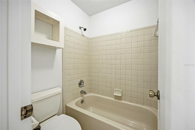218 NW 50TH BOULEVARD K, Gainesville, FL 32607
