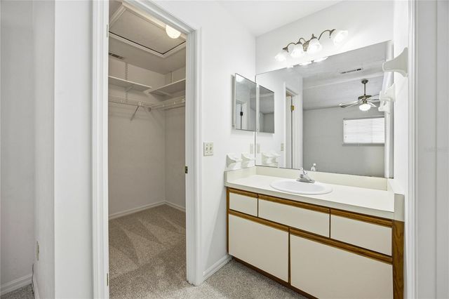 218 NW 50TH BOULEVARD K, Gainesville, FL 32607