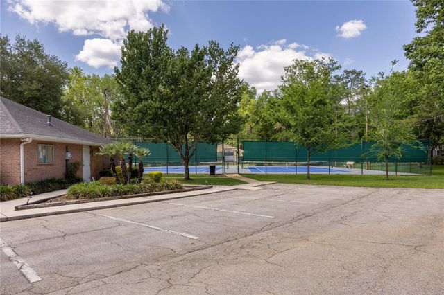 218 NW 50TH BOULEVARD K, Gainesville, FL 32607