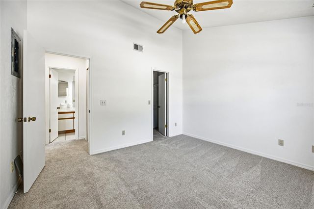 218 NW 50TH BOULEVARD K, Gainesville, FL 32607