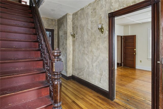 20 Fair Street, Newport, RI 02840