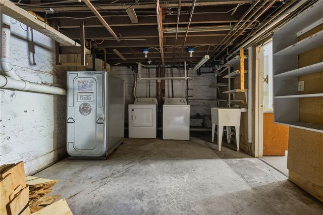 20 Fair Street, Newport, RI 02840